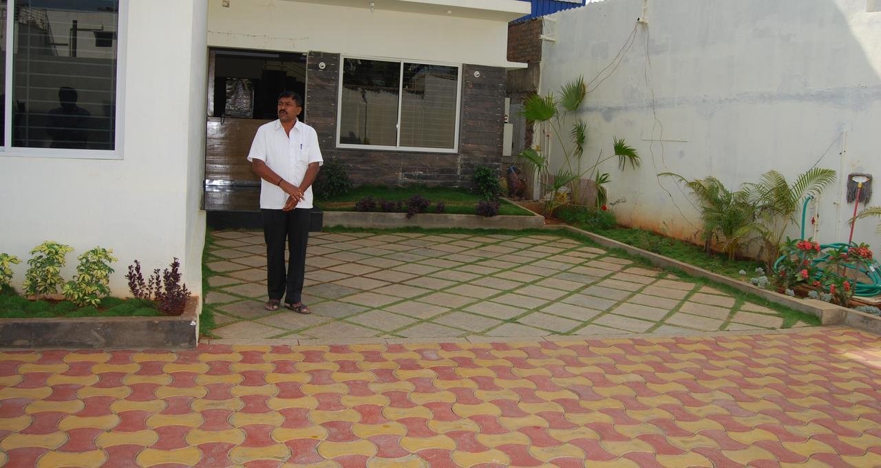 Pratham Residency Hotel Mysore Exterior photo